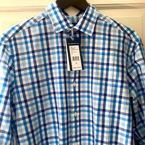 NWT:  Vineyard Vines Classic Fit Men’s Small.  Royal Ocean.